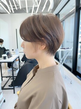 ビューナゴヤ 名駅(VIEW NAGOYA) イメチェン/美髪/ワイドバング/ブルーブラック/ショート