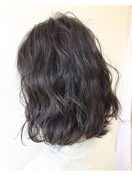 リアン(Lien) ウェーブボブ×肩下ボブ/くくれるボブ/大人ボブ