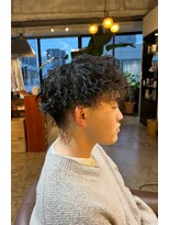 ビハインドザカーテン(BEHIND THE CURTAIN)&nbsp;【初めての方にオススメ】波巻きパーマ