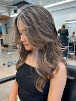 トゥイン 八王子(TWIN)&nbsp;ハイライトデザインカラーフェイスフレーミングレイヤーカット