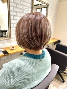 カーラ(Cara) 30代/40代/50代 ショートボブ