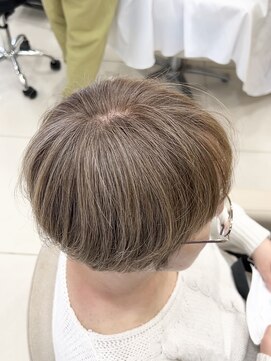 カット+脱白髪染め