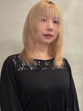 ウェウェ(wewe) レイヤーカット/ステップカット/ハイトーン/西宮/西宮北口