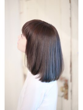 ホワイトルーム(White Room) サファイアアッシュボブ♪