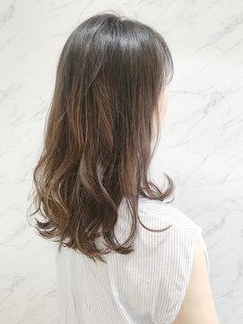 パティオン(PATIONN) セミロング×ふんわりウェーブ【表参道青山原宿】