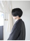 インナーグリーンのマニッシュショート