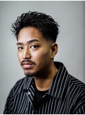 フェードリバースショート　スパイラル　刈り上げ