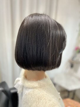 ツムグ 代官山店(TUMUGU) 白髪ぼかしアッシュブラックミントアッシュ×小顔ショートボブ