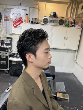 メリケンバーバーショップ フクオカ(MERICAN BARBERSHOP FUK) ビジネスパーマ