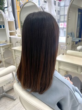 アルターシェリー(aL-ter che'rie) 酸性ストレート/切りっぱなしボブ/エアリーロング/美髪　新籾