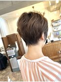 襟足スッキリショート。