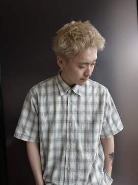 スタニング 渋谷(STUNNING.) 2way前髪/スパイキーショート/ブロンド/金髪/メンズカット