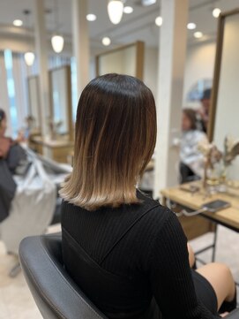 エリス ウメダ(Eliss umeda) グラデーションカラー！