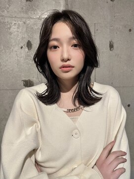 エアー 青山(AIR) 前髪なしくびれヘアミディアムレイヤー