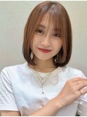 ナチュラルストレートボブ大人かわいいアッシュベージュ明るめ