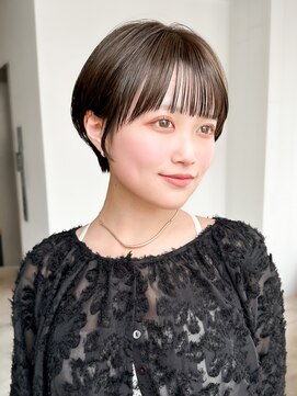 アイティー バイ アルバム 中野店(IT by ALBUM) ショート顔周りレイヤーグレージュおくれ毛_F20797