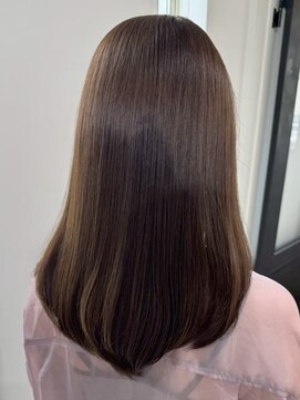 ビビバイベル(BiVi by BHEL) 桑名ロングレイヤーカットミルクティーベージュロングヘア韓国