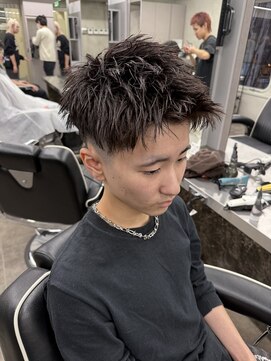 ニコ トウキョウ ロジック(nico TOKYO Logic) スキンフェードスパイキーショートパーマ短髪刈り上げ