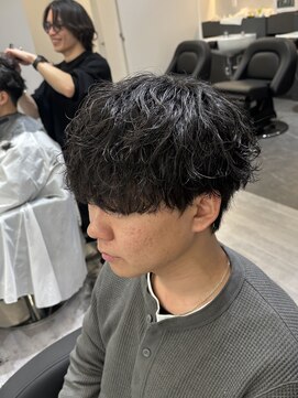 ビカムメンズヘアー 栄店(become men's hair) モコモコしない無造作パーマ