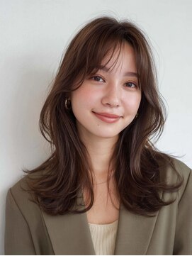 ウェルズ グランデ 奈良店(Well's GRANDE) 顔まわりレイヤーのゆるウェーブロング