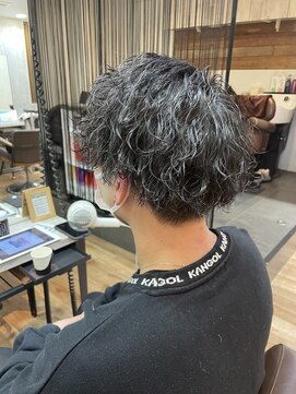 ハグ 横浜(HUG) 波巻きパーマでスタイリング時間5分！！