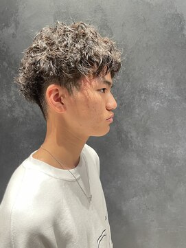 ハレケアヴェダ アンド ハレケエイト(HAREKE AVEDA&HAREKE 8) 波巻きパーマ