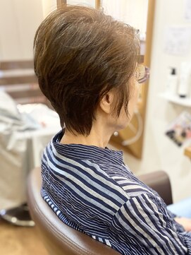 フリージア(freesia) 30代40代50代/大人ショート/艶髪スタイル/オレンジカラー