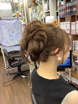マコー美容室 福井店の写真/【福井駅徒歩5分/ヘアセット¥2500～】早朝から深夜まで相談OK◎結婚式やお呼ばれなど特別な日におすすめ★