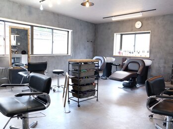 アパートメントイチマルイチ(Apartment101)の写真/【六本松/桜坂/別府】アットホームなプライベートサロンで、あなたに似合うヘアスタイルを見つけましょう☆