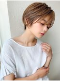 30代40代に人気の大人かわいい前髪ありのくびれショート
