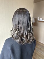 エム インターナショナル 白岡 キュート(EMU international CUTE)&nbsp;大人可愛い軽やかウェーブヘア