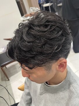 アッシュ 下丸子店(Ash) ニュアンスフェザーパーマミディアムパーマセンターパート