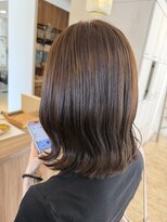 サリュー バイ イザ(Salut by IZA) モカブラウンカラー似合わせカットロング韓国風巻き