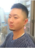 潔い刈り上げ。フェードスタイル