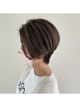 ゴットフロー(GOTTO FLOW) 前下がり×グラデーション　グレイヘアーをカバー