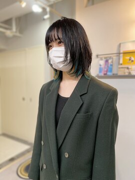 アンドチル 渋谷(AND CHILL) ウルフボブ×インナーカラー/ターコイズブルー【AND CHILL渋谷】