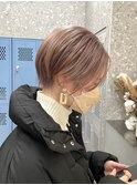ブリーチハイトーンショートハンサムショートピンクベージュ30代