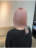 ピンクベージュ