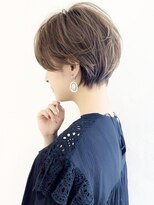 アンド ストーリーズ(&STORIES)&nbsp;前髪あり耳掛け丸みくびれボブ/20代/30代/40代/ショート（荒牧）