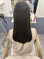 トッカ ヘアアンドトリートメント 難波店&nbsp;トリートメントでつやさら〇 マットグレージュ