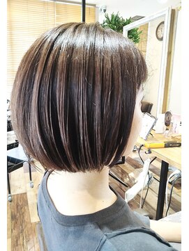 グッドネイバーズ 流山おおたかの森店(GOOD NEIGHBORS) シンプルで最強ボブスタイル