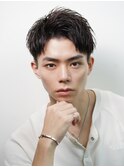 アップバング短髪ツーブロ刈り上げ
