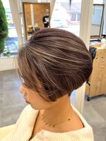 リングバイモアムー(Ring by Moremuu)&nbsp;issy ハイライトショート