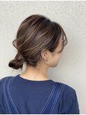 グレージュ×ミディアムレイヤー