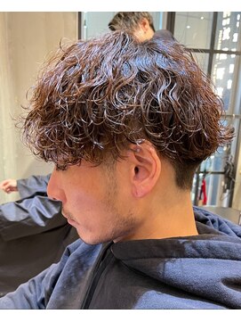 ラナ 新宿(lana) ツイストスパイラルパーマショートレイヤーマッシュツーブロック