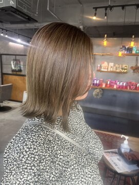 【札幌円山】切りっぱなし/オリーブベージュ/外ハネボブ