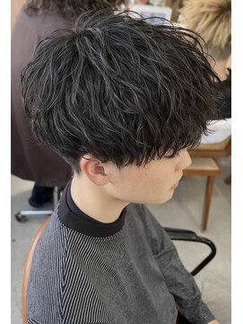 アネロ 名古屋(anhelo) 縦落ちシャドウパーマ