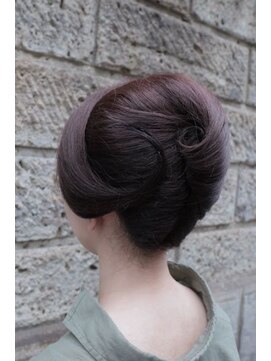 ヘアースペース ミツオ(hair space MITSUO) 夜会巻き