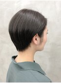 小顔耳かけ前下がりハンサムショート＜徳竹＞