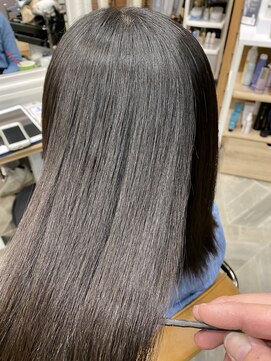 スプリング ウシワカマル(SPRING@ushiwakamaru) 【美髪に導くストレート】【傷ませない美髪矯正】